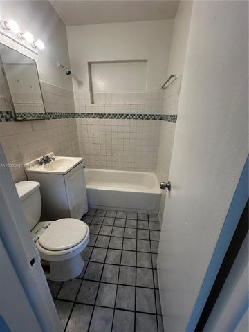 821 SW 2nd St, Florida City, FL 33034