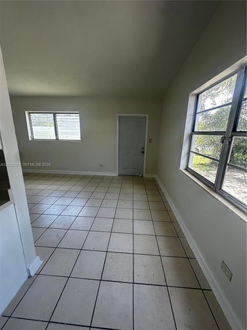 821 SW 2nd St, Florida City, FL 33034