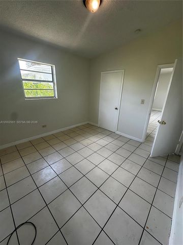 821 SW 2nd St, Florida City, FL 33034