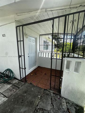 821 SW 2nd St, Florida City, FL 33034