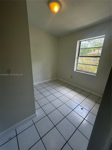 821 SW 2nd St, Florida City, FL 33034