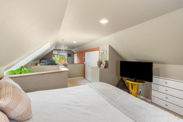 2752 Brunswick Avenue S, Saint Louis Park, MN 55416