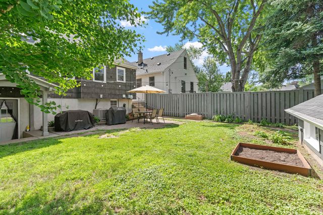2752 Brunswick Avenue S, Saint Louis Park, MN 55416