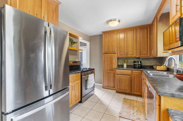 2752 Brunswick Avenue S, Saint Louis Park, MN 55416