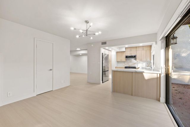 3012 Willow Ln, Hollywood, FL 33021