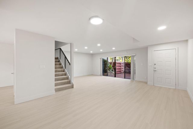 3012 Willow Ln, Hollywood, FL 33021