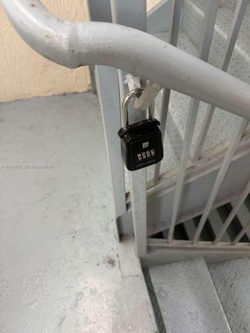 5099 NW 7th St 906, Miami, FL 33126