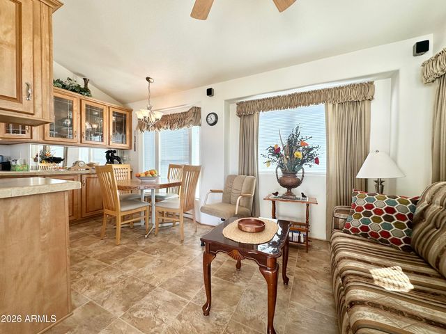 111 S GREENFIELD Road 790, Mesa, AZ 85206