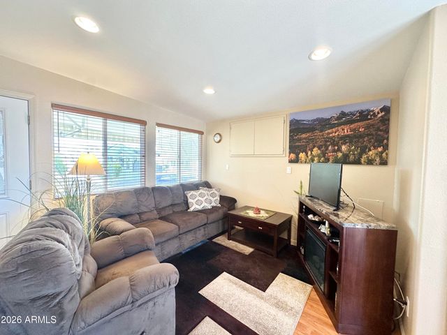 111 S GREENFIELD Road 790, Mesa, AZ 85206