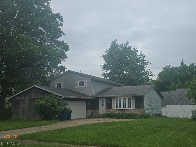 502 Maple Avenue, Sheffield Lake, OH 44054