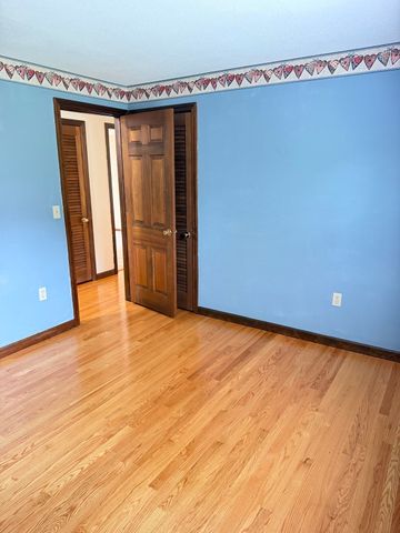 79 Porter Rd, East Longmeadow, MA 01028