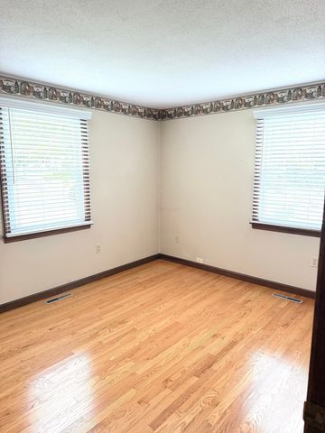 79 Porter Rd, East Longmeadow, MA 01028