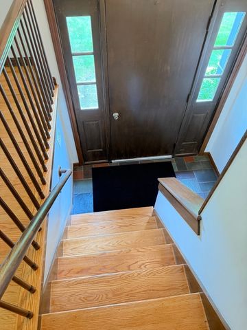 79 Porter Rd, East Longmeadow, MA 01028