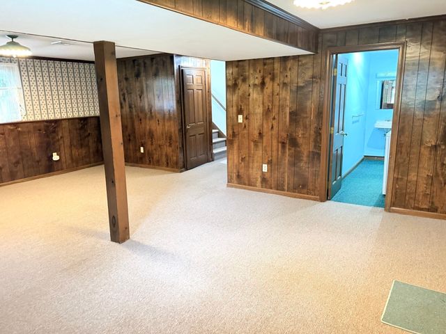 79 Porter Rd, East Longmeadow, MA 01028