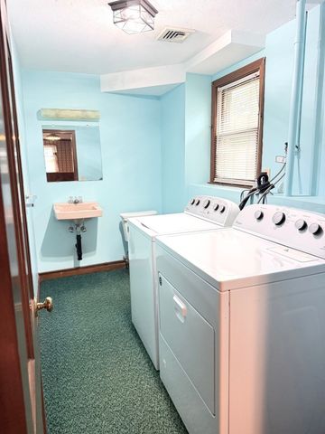 79 Porter Rd, East Longmeadow, MA 01028
