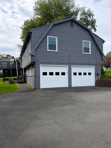 79 Porter Rd, East Longmeadow, MA 01028