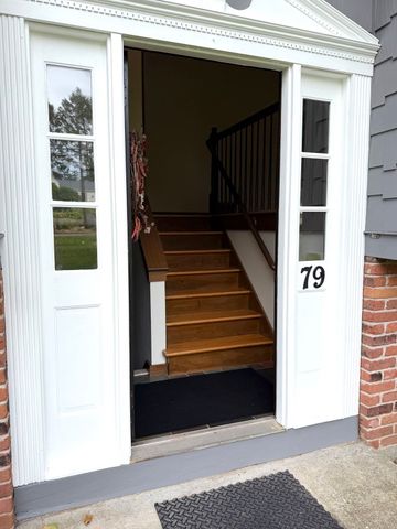 79 Porter Rd, East Longmeadow, MA 01028