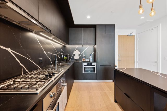 44 East Ave 1404, Austin, TX 78701