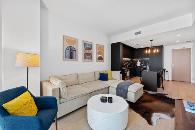 44 East Ave 1404, Austin, TX 78701