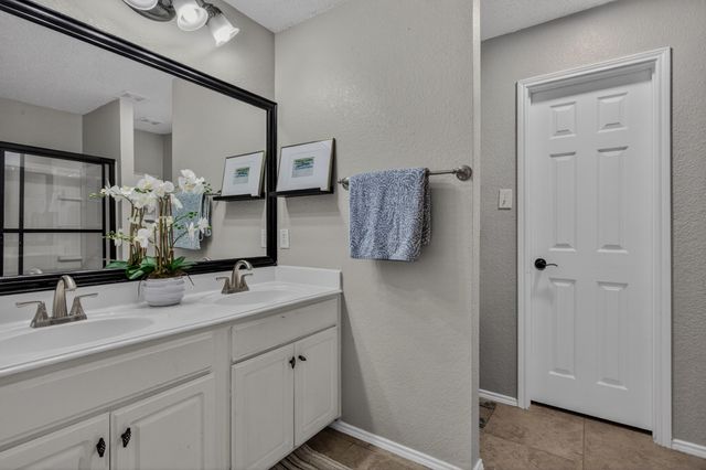 2864 Deer Ridge Drive, Rockwall, TX 75032