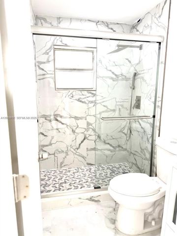 712 Hialeah Dr, Hialeah, FL 33010