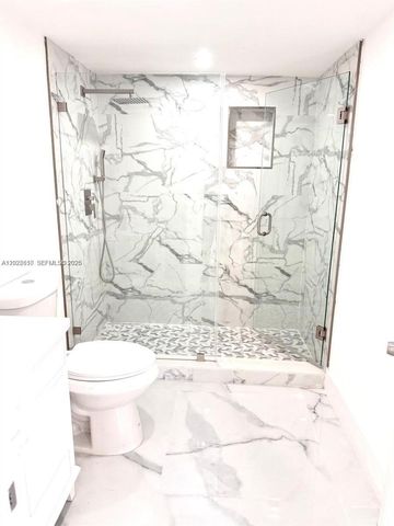 712 Hialeah Dr, Hialeah, FL 33010