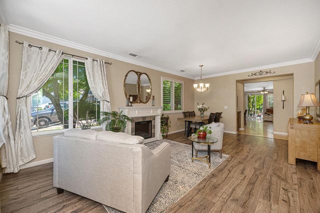 216 Needle Ct, Roseville, CA 95678