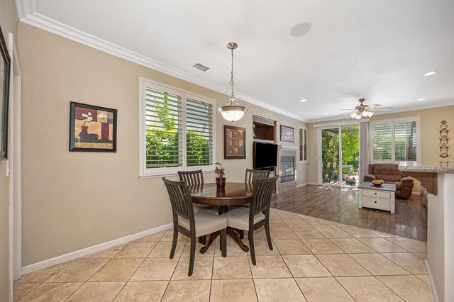 216 Needle Ct, Roseville, CA 95678