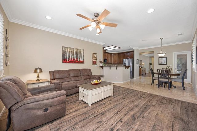 216 Needle Ct, Roseville, CA 95678