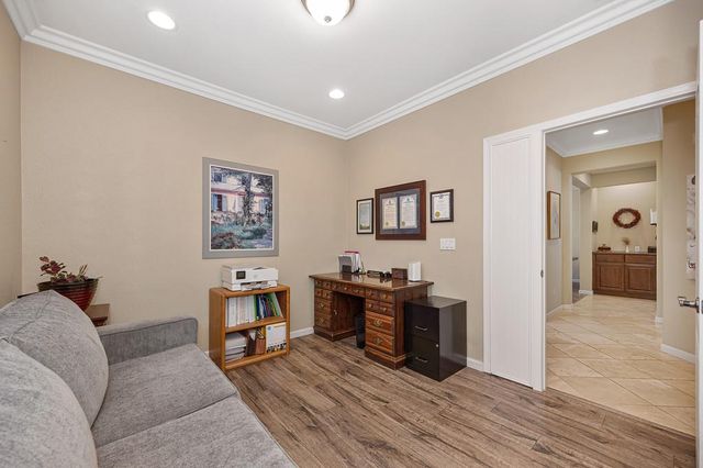 216 Needle Ct, Roseville, CA 95678