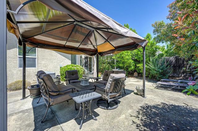 216 Needle Ct, Roseville, CA 95678