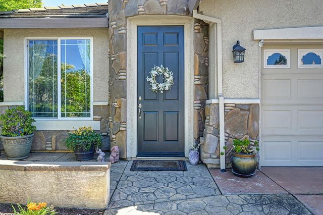 216 Needle Ct, Roseville, CA 95678