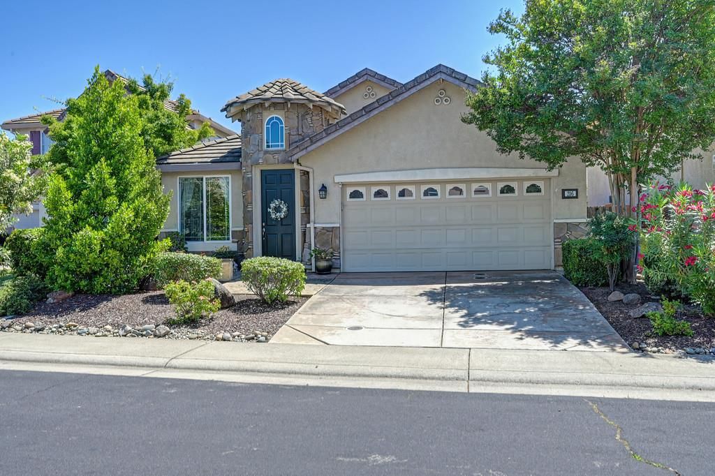 216 Needle Ct, Roseville, CA 95678