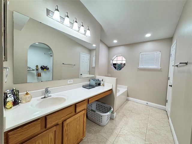 220 MILFORD STREET, Davenport, FL 33897