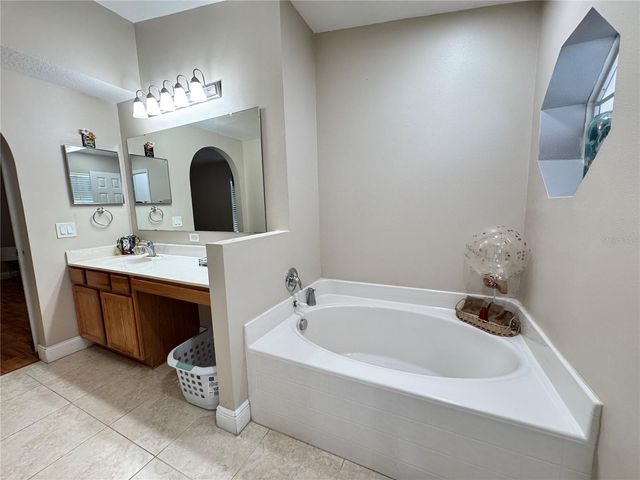 220 MILFORD STREET, Davenport, FL 33897