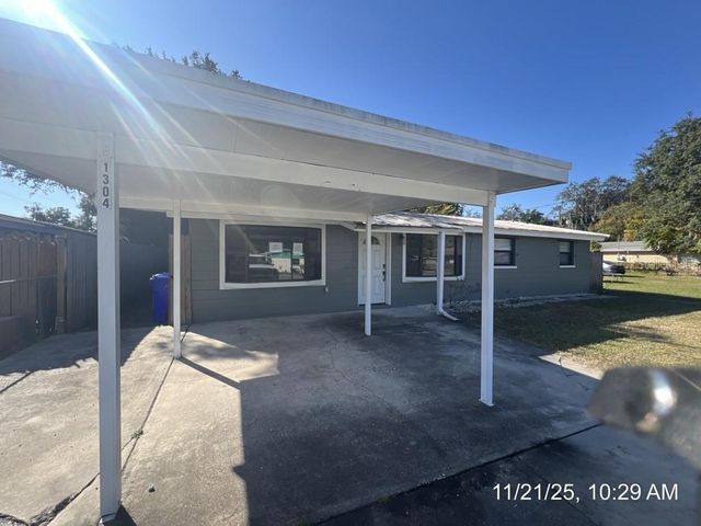 1304 MAYFLOWER DRIVE, Lakeland, FL 33810