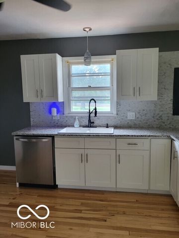 12609 Markay Drive, Fishers, IN 46038