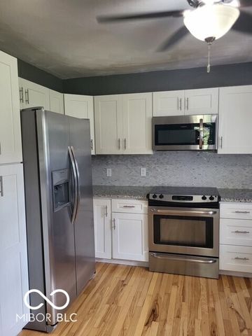 12609 Markay Drive, Fishers, IN 46038