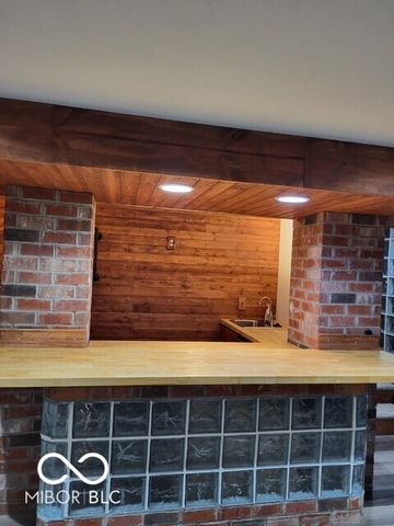 12609 Markay Drive, Fishers, IN 46038