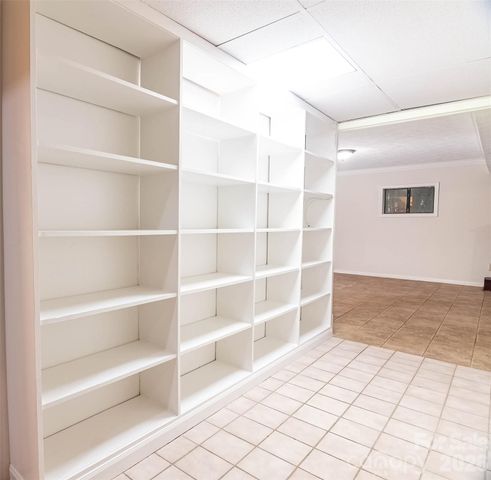 120 Breckenridge Court, Hendersonville, NC 28739