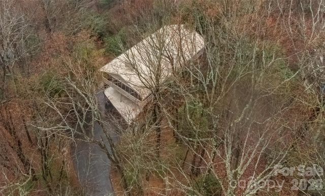 120 Breckenridge Court, Hendersonville, NC 28739