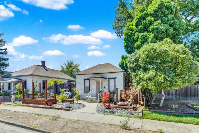 512 Davis St, Vacaville, CA 95688