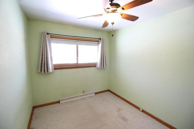 W153N9972 Neptune DRIVE, Germantown, WI 53022