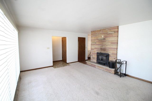 W153N9972 Neptune DRIVE, Germantown, WI 53022