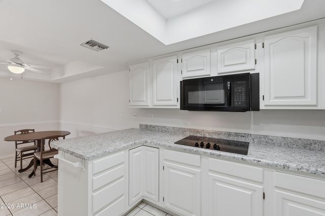 17404 N 99TH Avenue 106, Sun City, AZ 85373