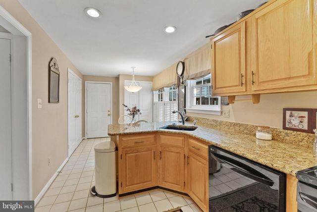 7554 CROSS GATE LN, Alexandria, VA 22315