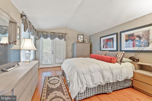 7554 CROSS GATE LN, Alexandria, VA 22315