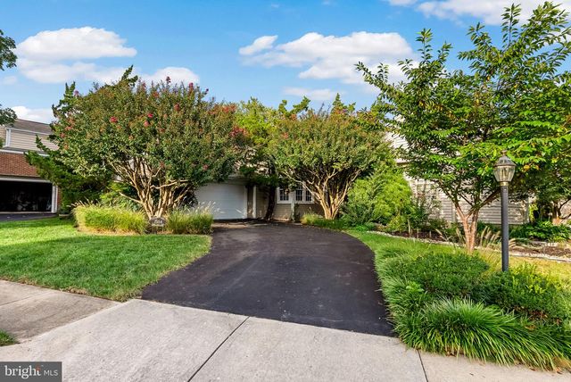7554 CROSS GATE LN, Alexandria, VA 22315