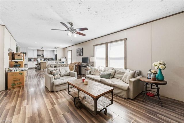 121 Sweetbriar Road, Thomasville, NC 27360