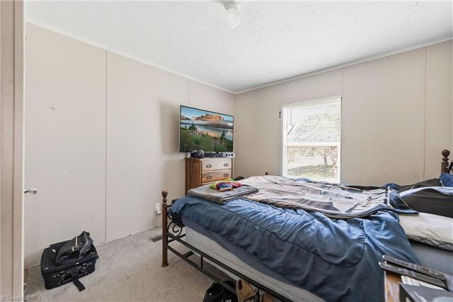 121 Sweetbriar Road, Thomasville, NC 27360